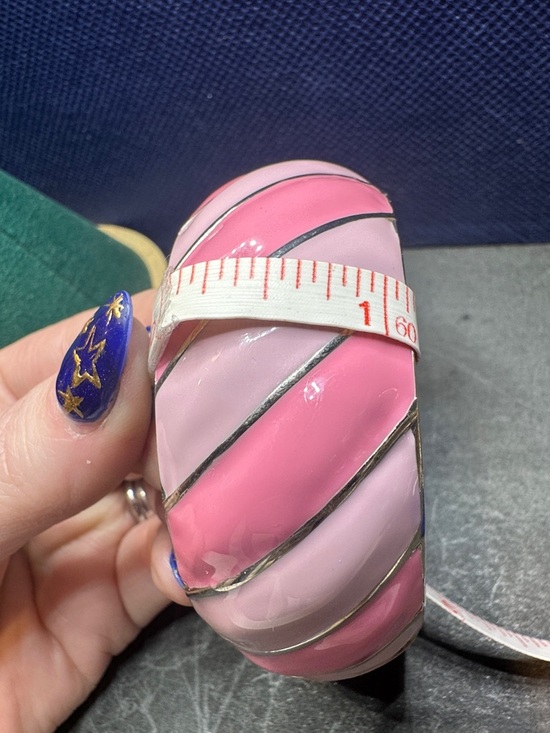 Two Tone Pink Swirl Enamel Bracelet NWT - Picture 4 of 5